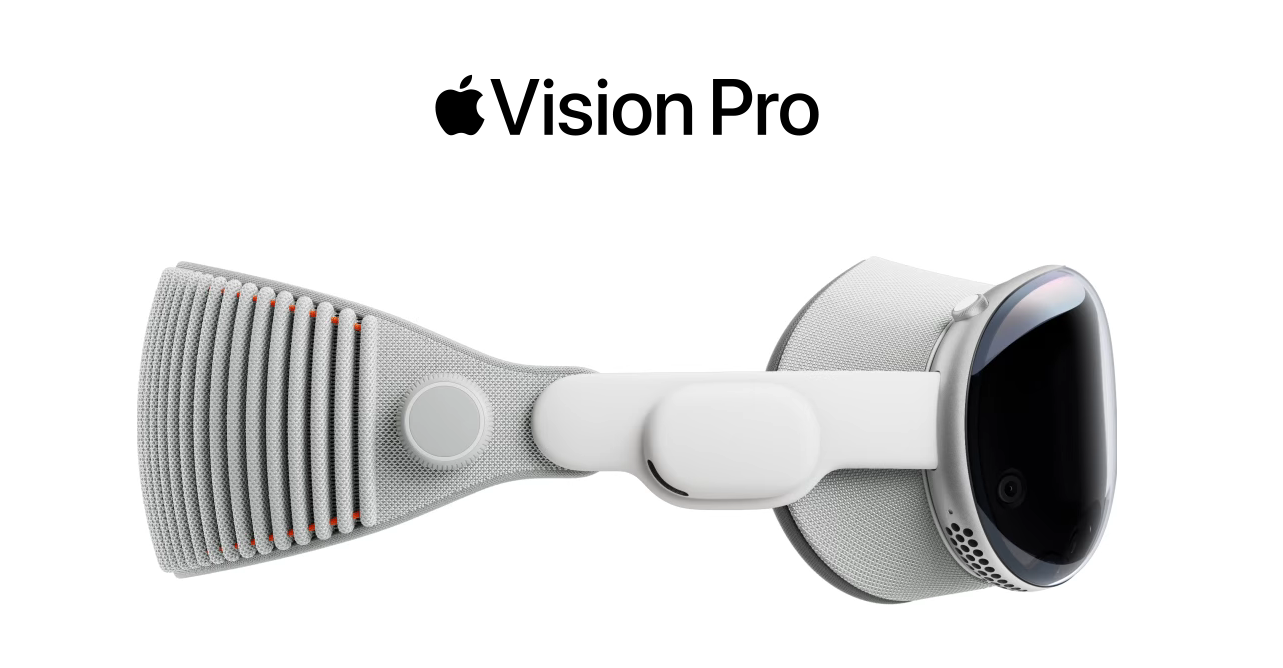 Vision Pro: Navigating Between Innovation and Reality